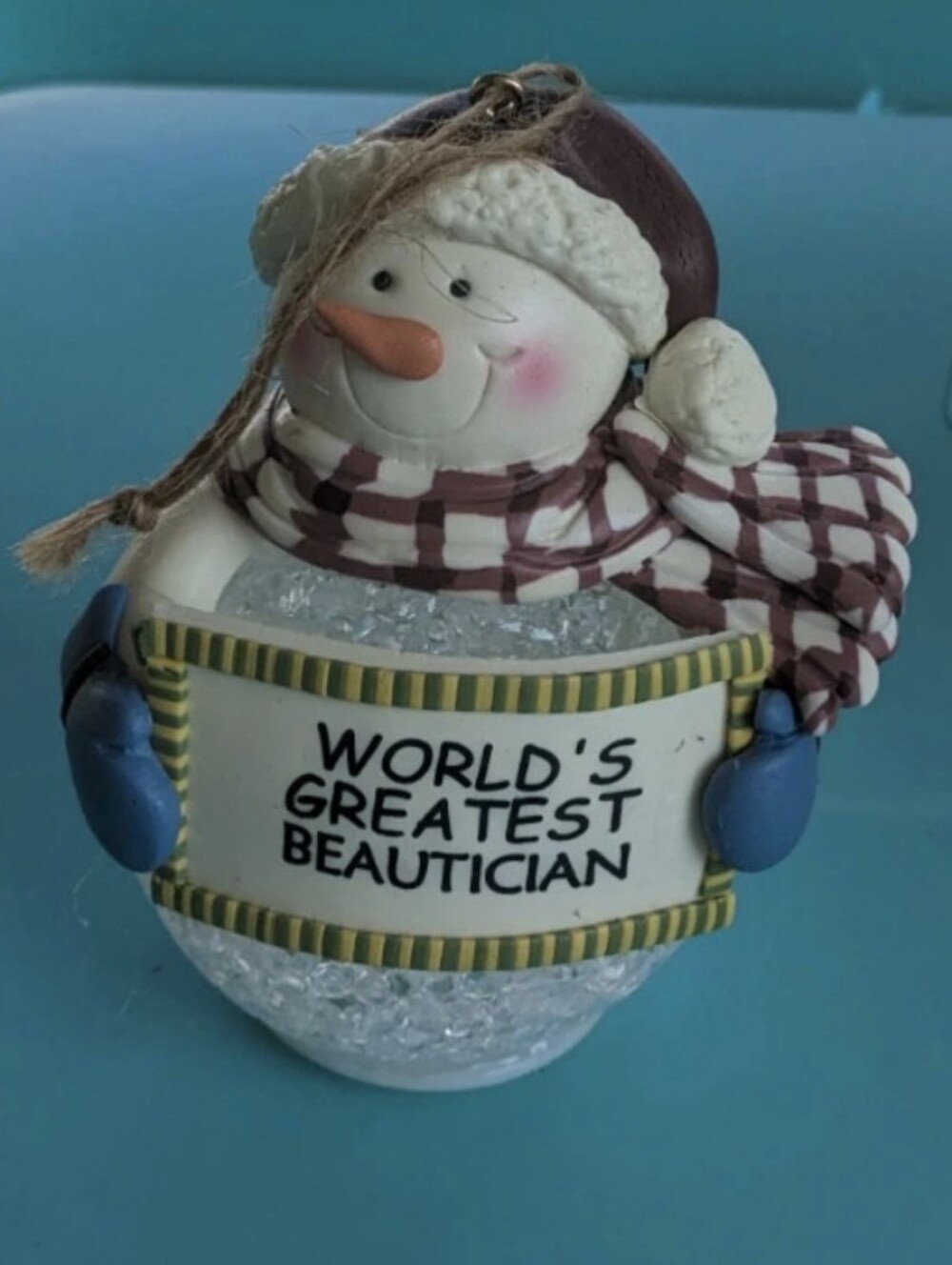 New world's Greatest Beautician Snowman Christmas Ornament, T18MIS
